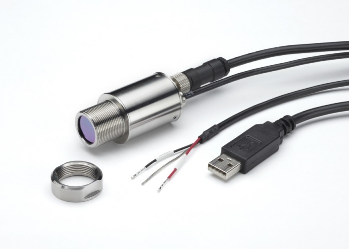 PyroUSB compact pyrometer with USB and 4-20 mA outputs