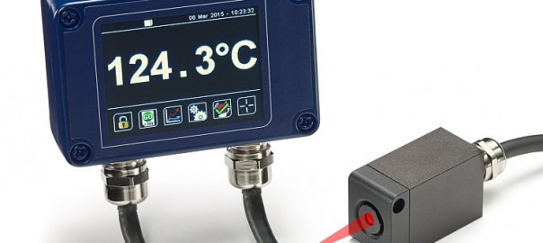 PyroCube infrared temperature sensor with fast response time and built-in aiming light