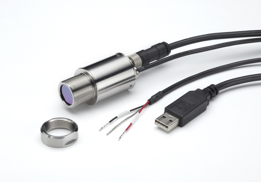 PyroUSB compact pyrometer with USB and 4-20 mA outputs