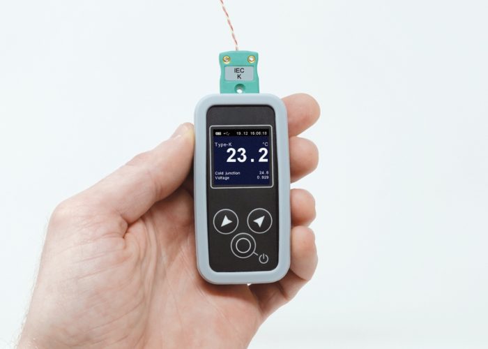 Excelog One data logger and thermocouple simulator